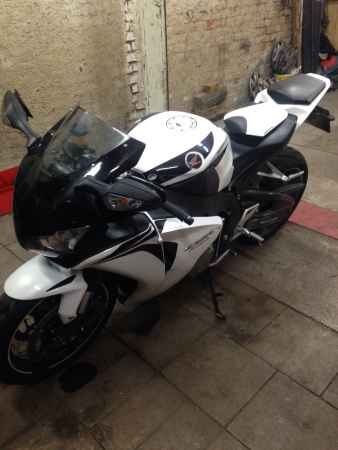 -Verkauf- Honda CBR 1000 RR SC59 2008 von Privat